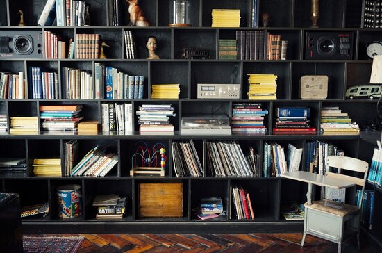 Ən çox seçim olunan kitab rəfi modelləri