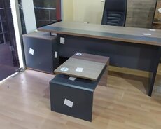 Ofis masası