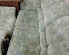 Divan və iki ədəd kreslolar
